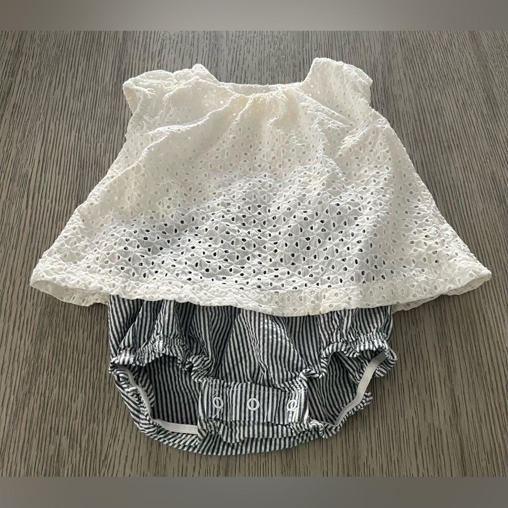 BABY CAT&JACK Girls Eyelet & seersucker romper